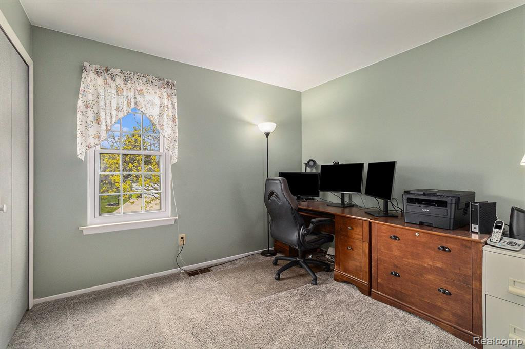 44736 HUNTINGTON Drive, Novi, MI — Photo 18