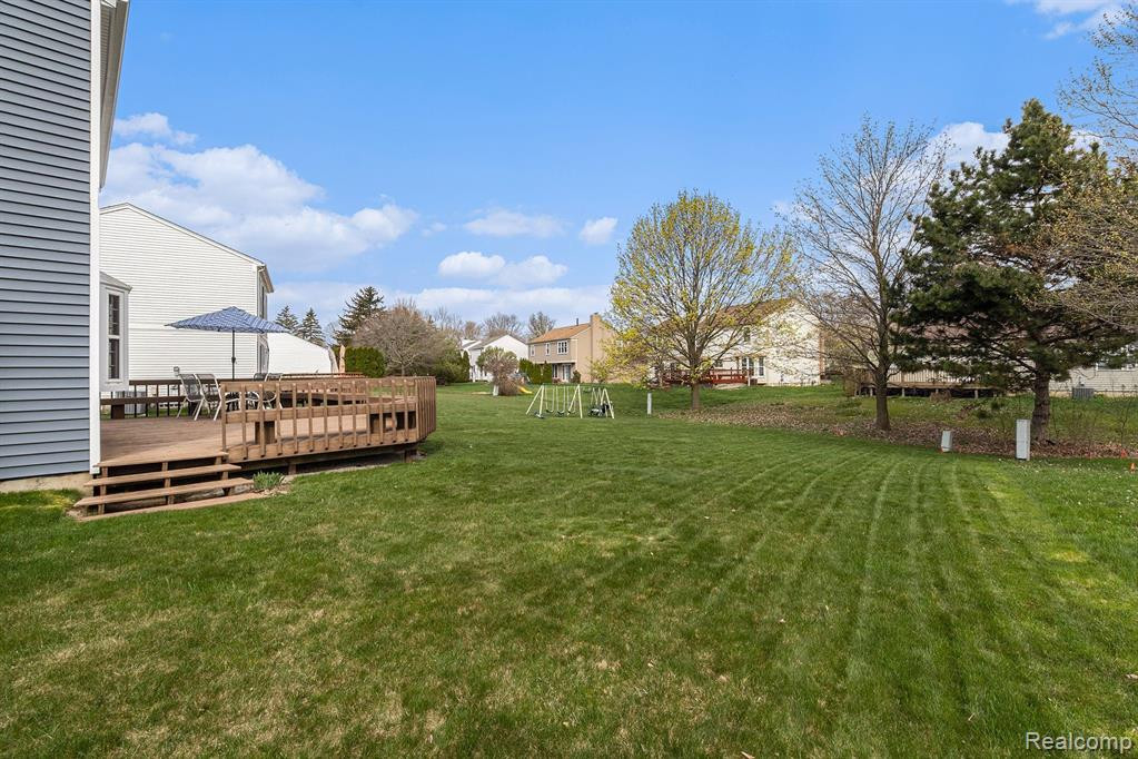 44736 HUNTINGTON Drive, Novi, MI — Photo 27