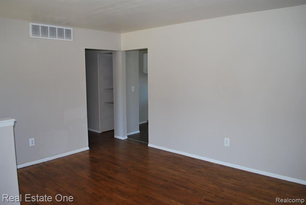 10203 VAN BUREN Street, Van Buren, MI 48111 — Photo 3