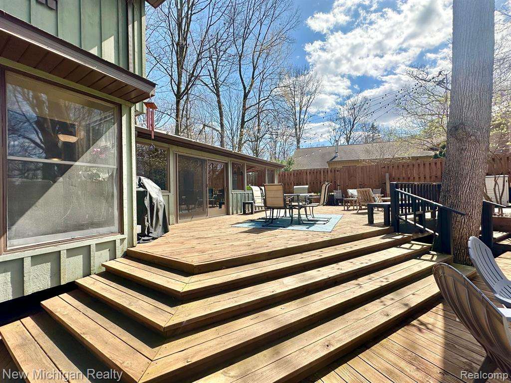 5289 CONESTOGA Drive, Flushing, MI 48433 — Photo 11
