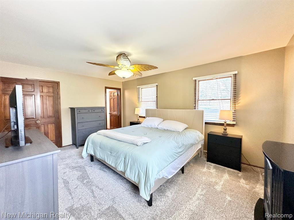 5289 CONESTOGA Drive, Flushing, MI 48433 — Photo 44