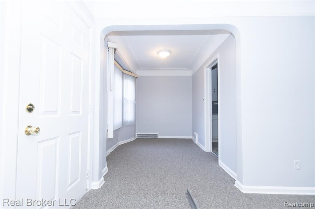 8291 LAUDER Street, Detroit, MI 48228 — Photo 8