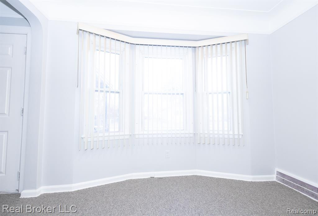 8291 LAUDER Street, Detroit, MI 48228 — Photo 10