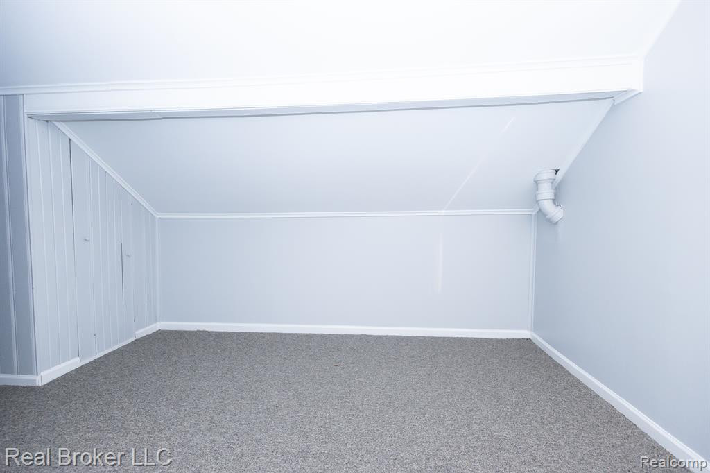 8291 LAUDER Street, Detroit, MI 48228 — Photo 43