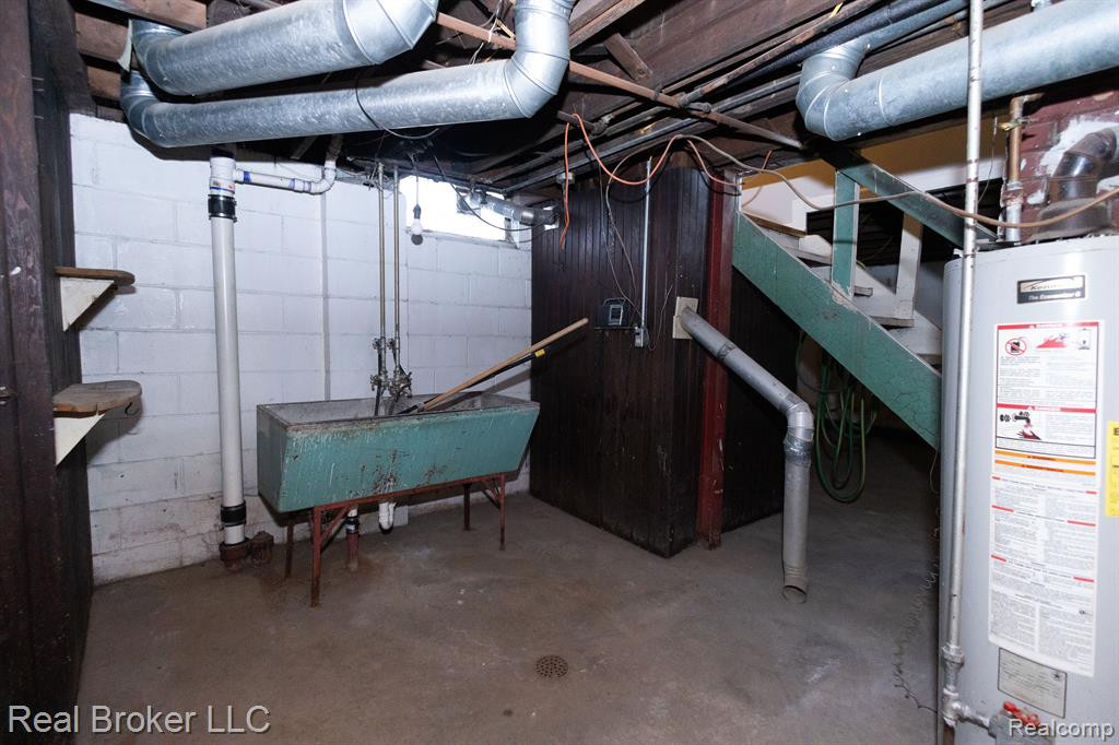 8291 LAUDER Street, Detroit, MI 48228 — Photo 54