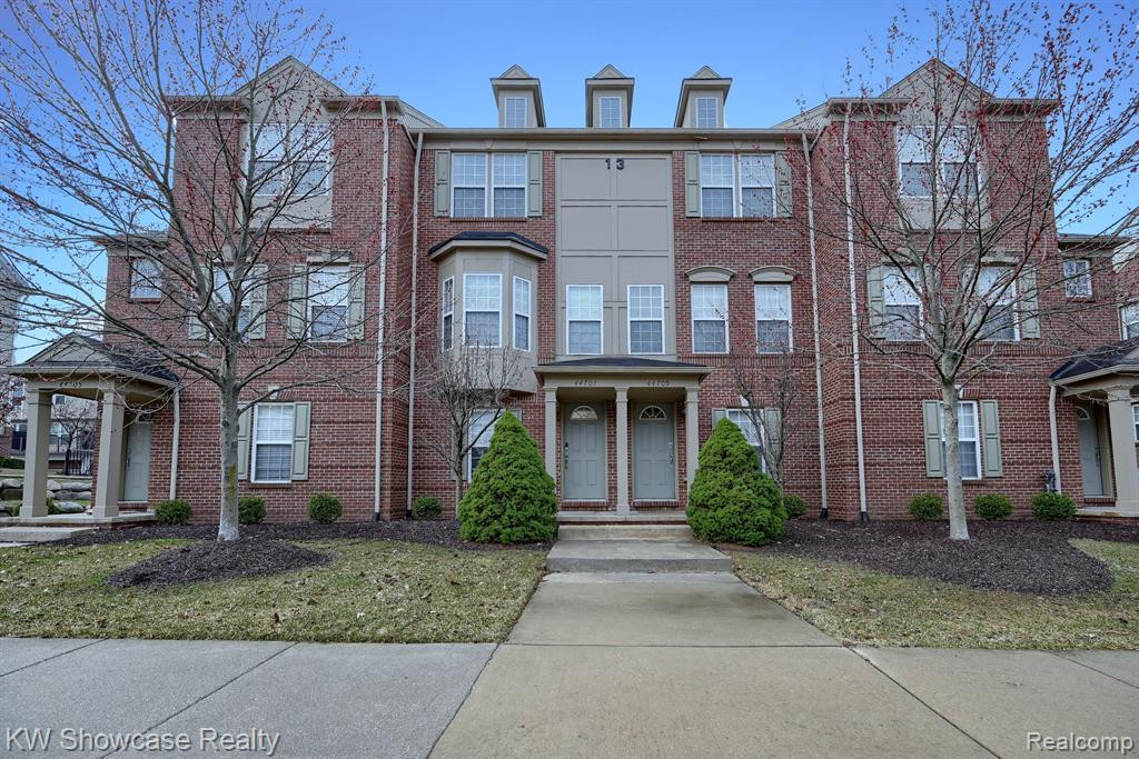 44707 GWINNETT Loop, 60, Novi, MI 48377 — front exterior