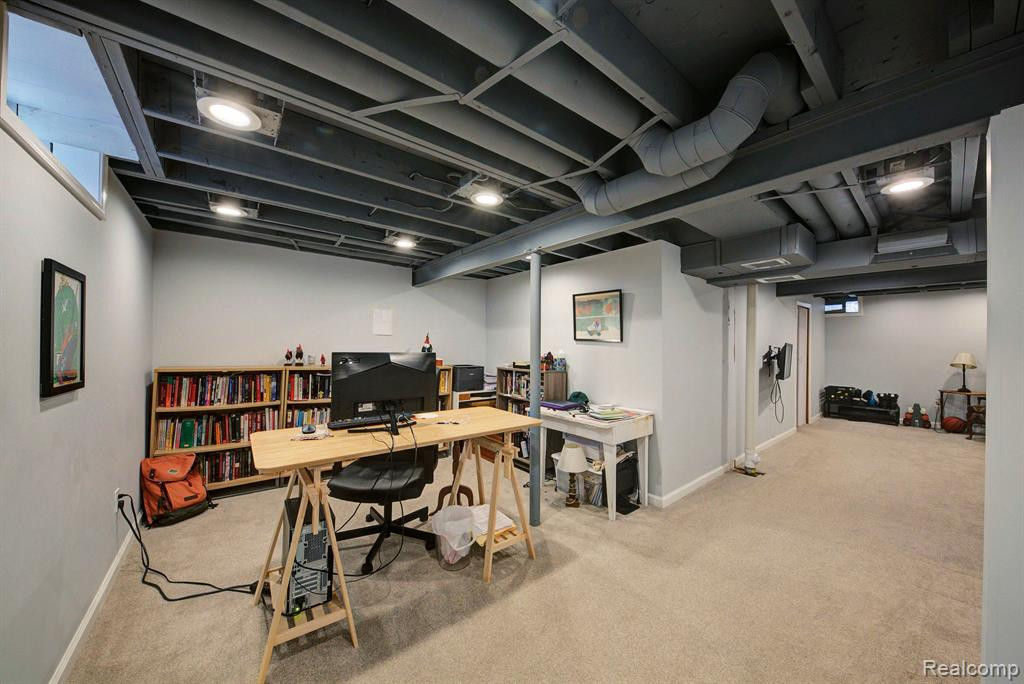 3238 BOLGOS Circle, Ann Arbor, MI 48105 — Photo 12