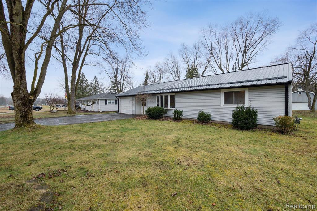 10669 EXETER Road, Carleton, MI 48117 — Photo 3