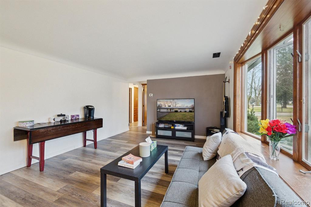 10669 EXETER Road, Carleton, MI 48117 — Photo 5