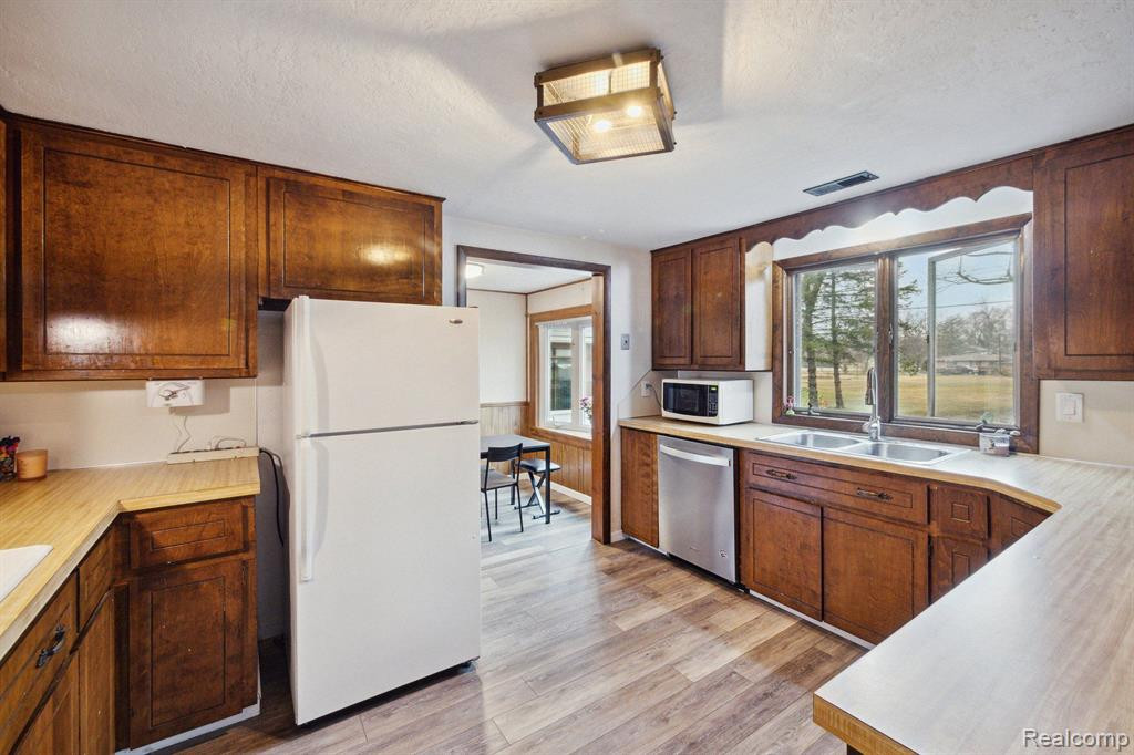 10669 EXETER Road, Carleton, MI 48117 — Photo 14