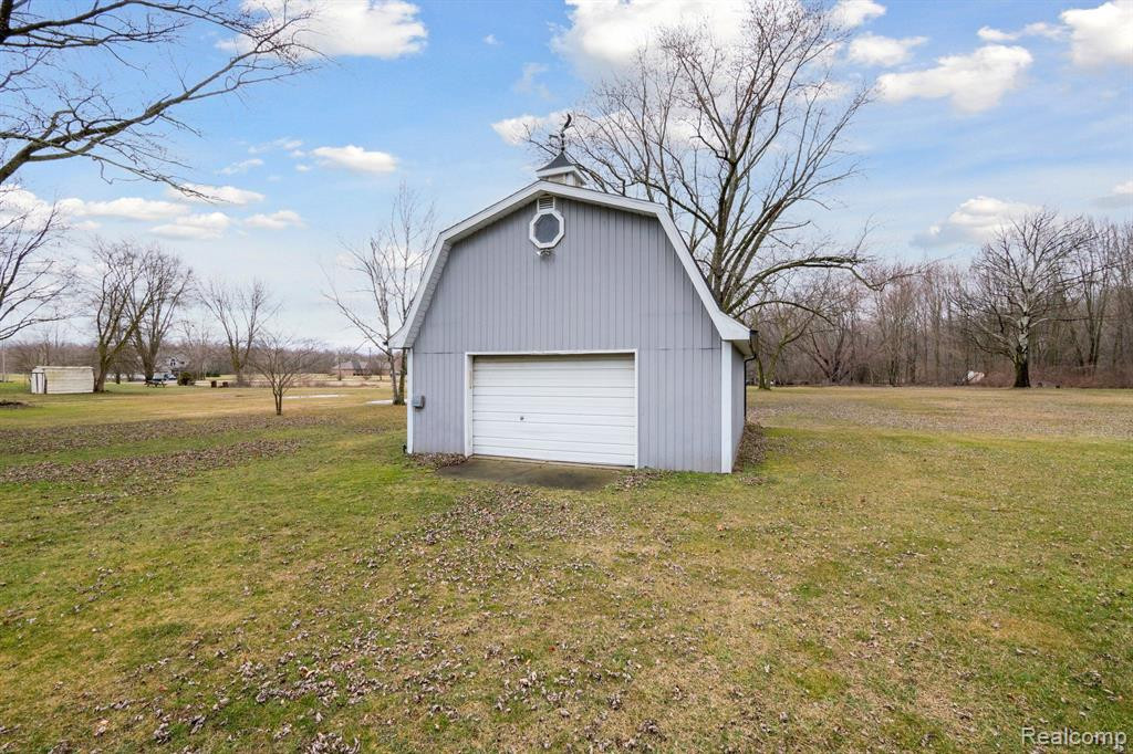 10669 EXETER Road, Carleton, MI 48117 — Photo 32