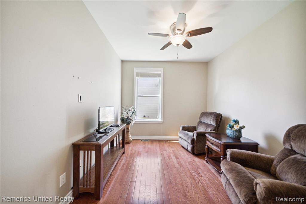 527 Acadia Court, Howell, MI 48843 — Photo 10