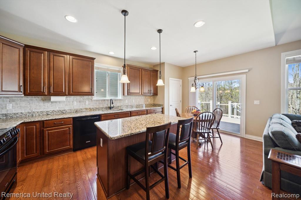 527 Acadia Court, Howell, MI 48843 — Photo 13