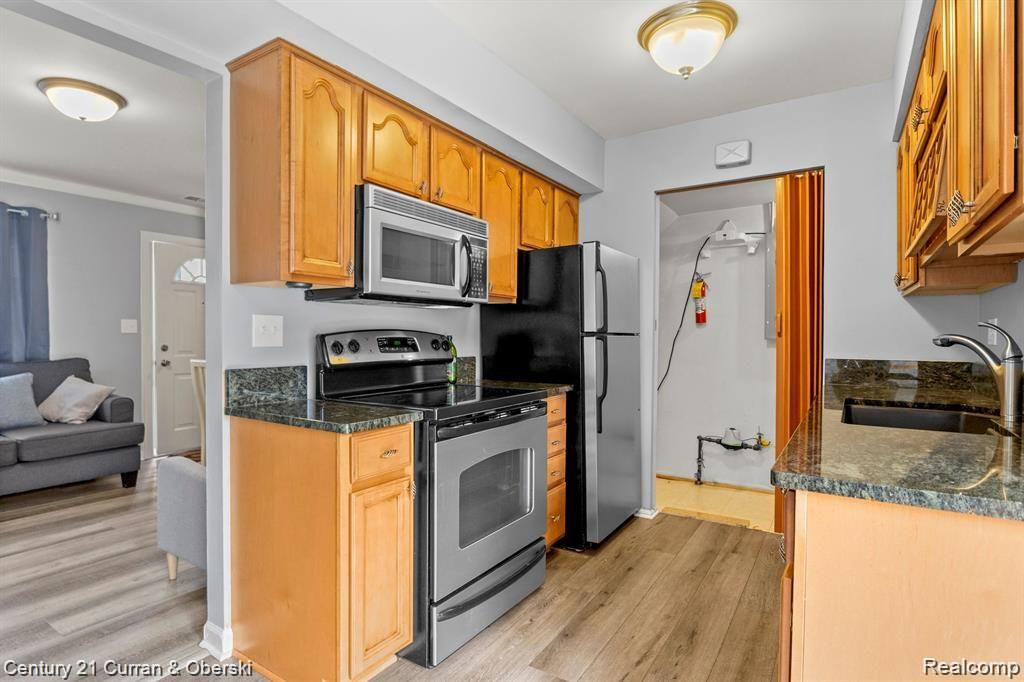8063 COVENTRY Street, Westland, MI — Photo 10