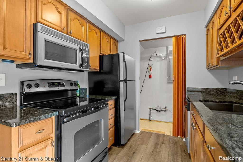 8063 COVENTRY Street, Westland, MI — Photo 12