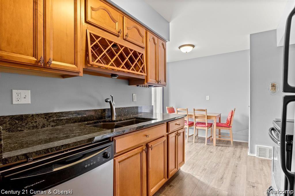 8063 COVENTRY Street, Westland, MI — Photo 15