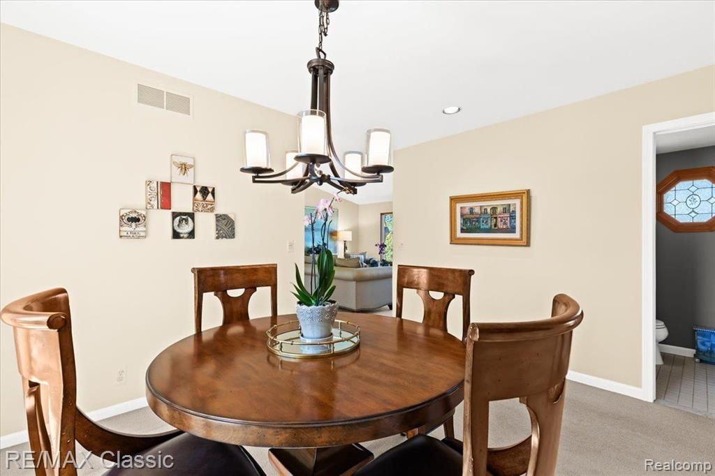 5111 SURFWOOD Drive, Commerce Twp, MI 48382 — Photo 14