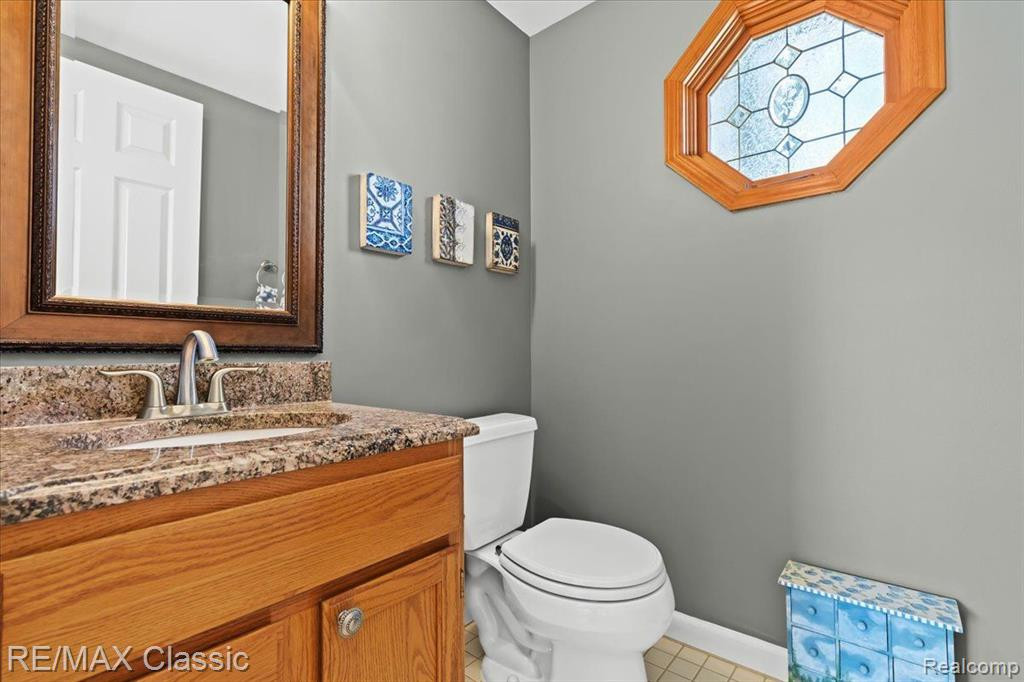 5111 SURFWOOD Drive, Commerce Twp, MI 48382 — Photo 23