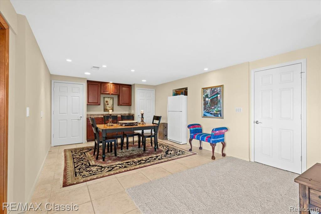 5111 SURFWOOD Drive, Commerce Twp, MI 48382 — Photo 33