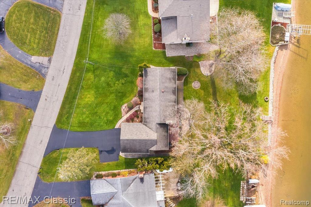 5111 SURFWOOD Drive, Commerce Twp, MI 48382 — Photo 40