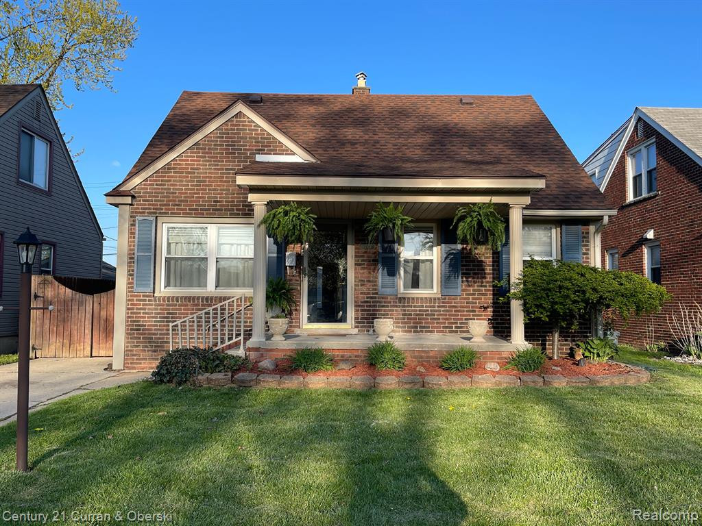 4227 LAFAYETTE Boulevard, Lincoln Park, MI 48146 — front exterior