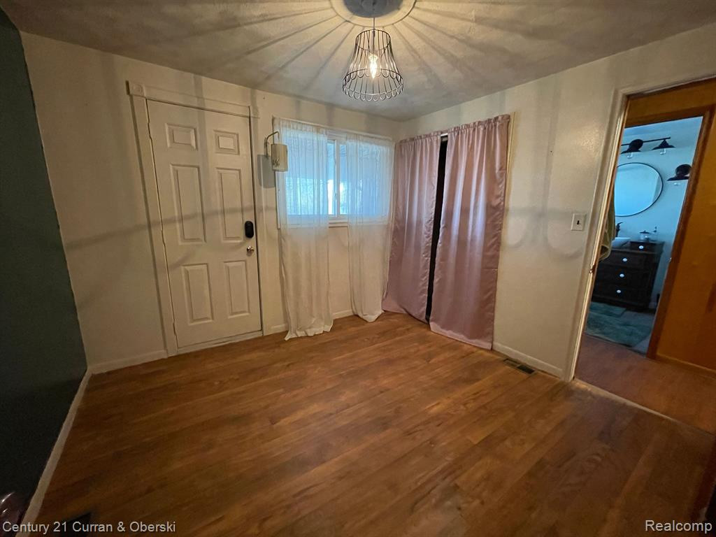 4227 LAFAYETTE Boulevard, Lincoln Park, MI 48146 — Photo 21