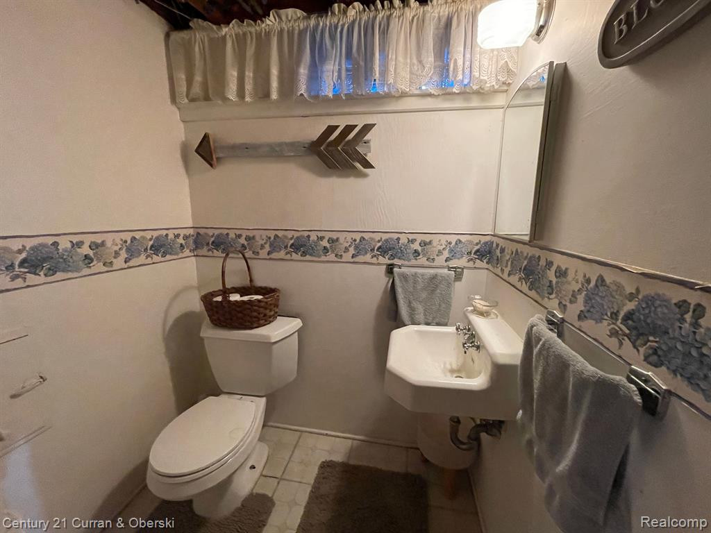 4227 LAFAYETTE Boulevard, Lincoln Park, MI 48146 — Photo 27