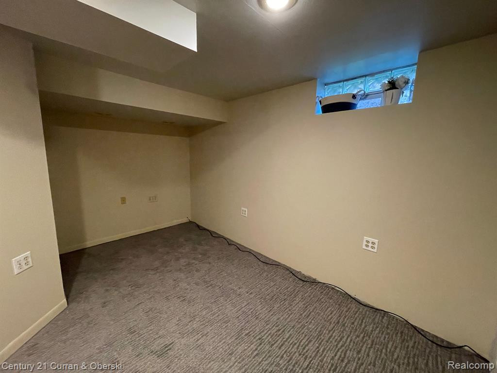 4227 LAFAYETTE Boulevard, Lincoln Park, MI 48146 — Photo 29