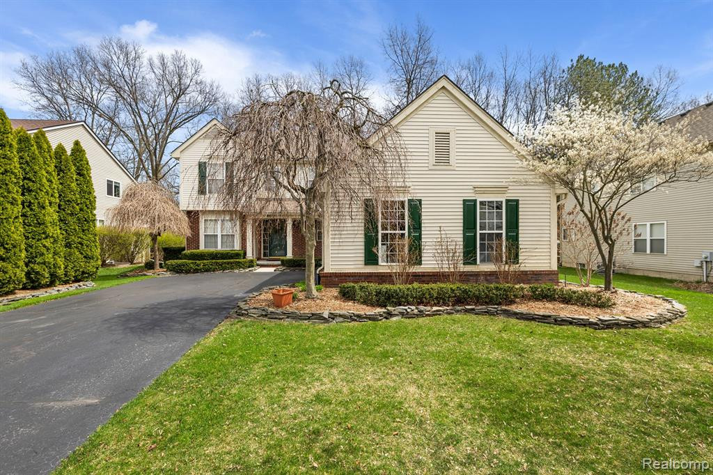 80 RIDGE FIELD Court, Oxford, MI 48371 — Photo 2