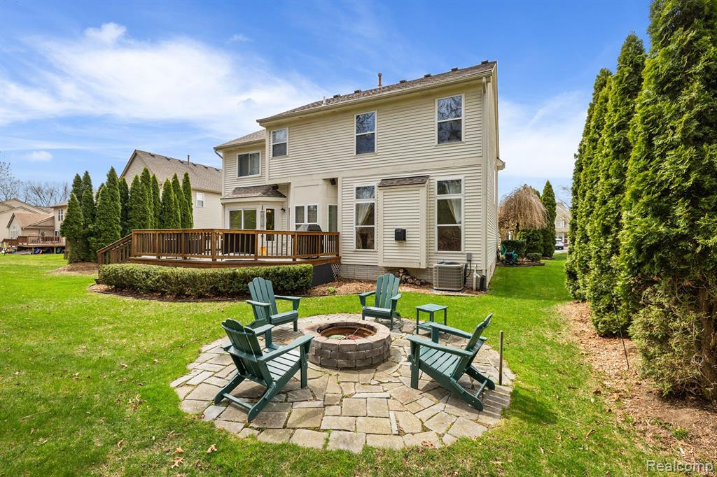 80 RIDGE FIELD Court, Oxford, MI 48371 — Photo 6