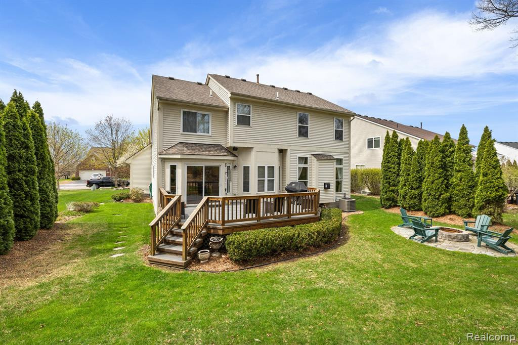 80 RIDGE FIELD Court, Oxford, MI 48371 — Photo 8