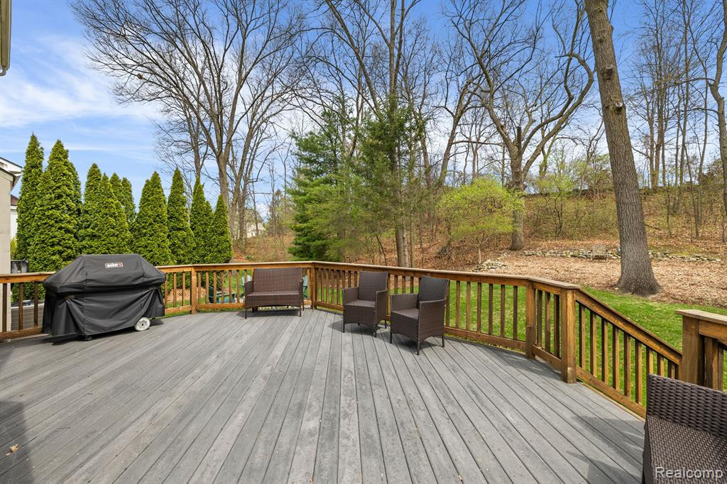 80 RIDGE FIELD Court, Oxford, MI 48371 — Photo 9