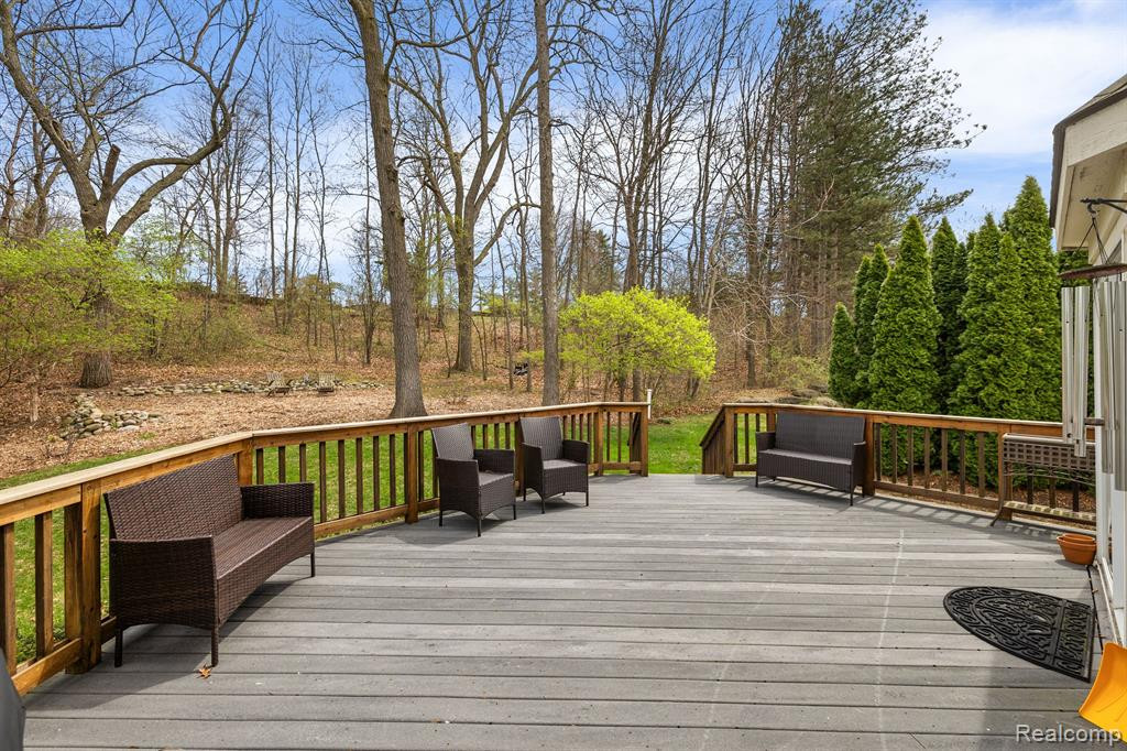 80 RIDGE FIELD Court, Oxford, MI 48371 — Photo 10