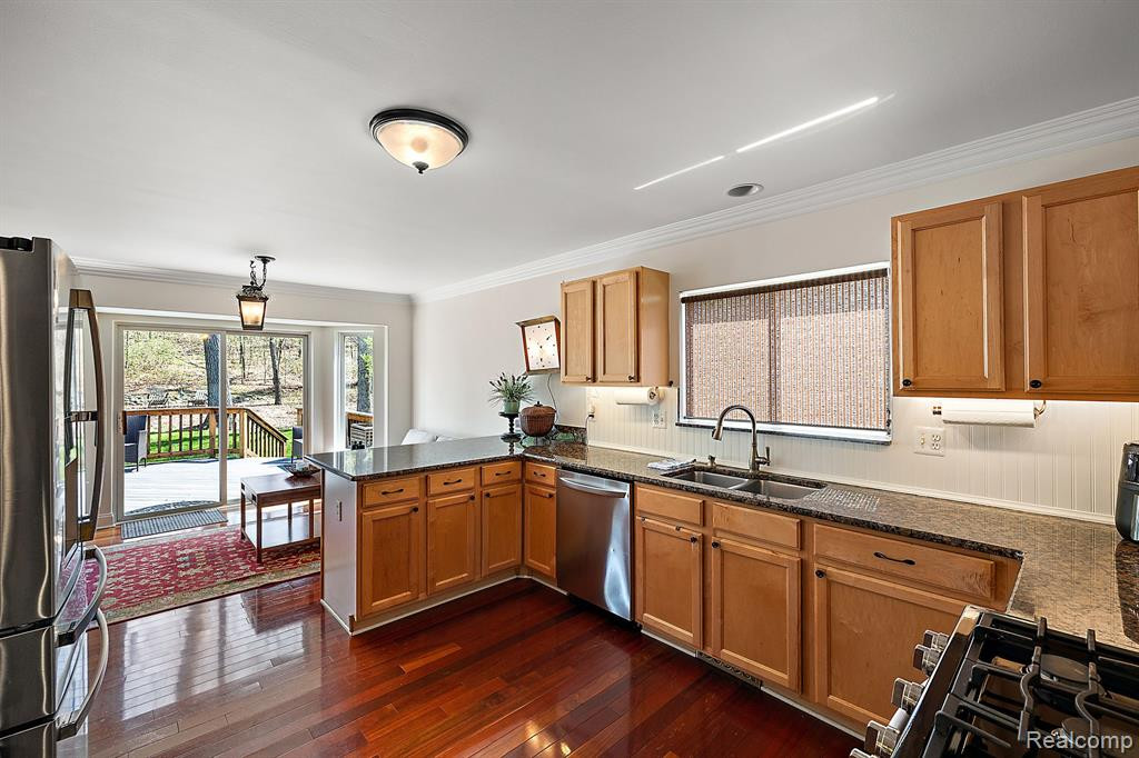80 RIDGE FIELD Court, Oxford, MI 48371 — Photo 25
