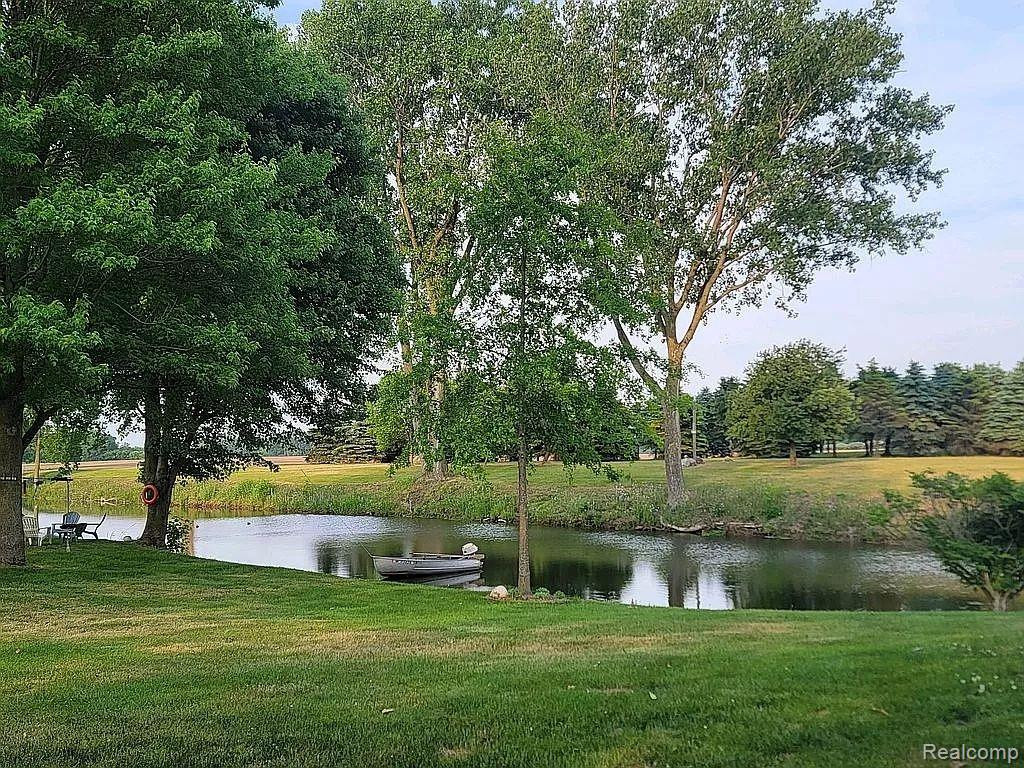 89561 Country Road 215, Decatur, MI 49045 — Photo 9