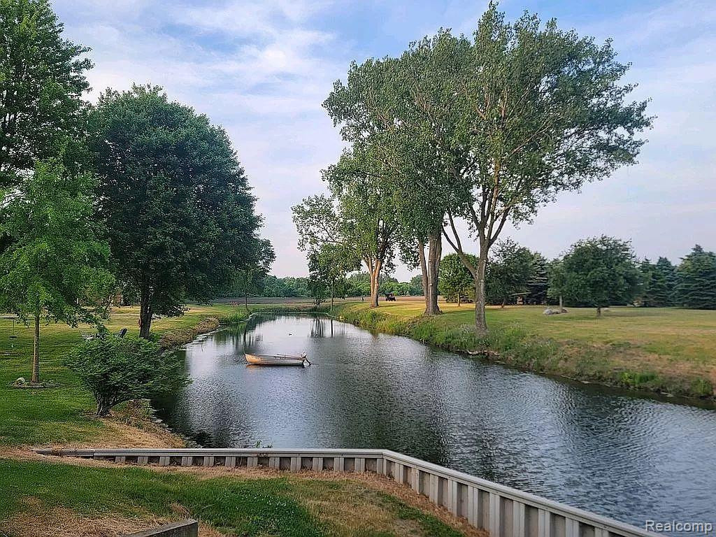89561 Country Road 215, Decatur, MI 49045 — Photo 12