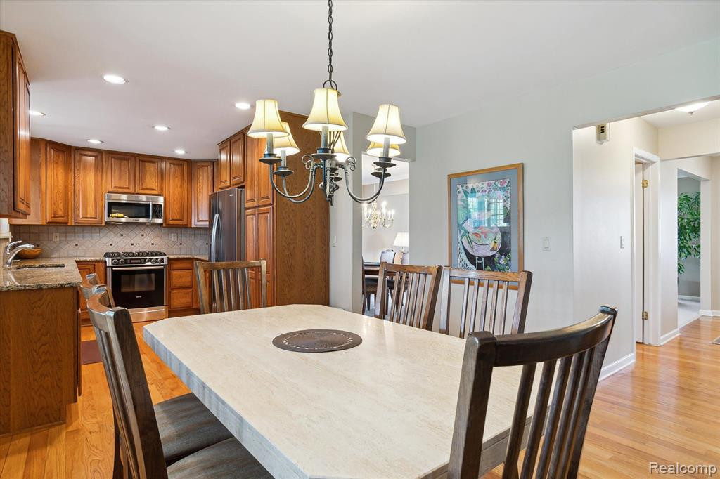 426 PRINCESS Drive, Canton, MI 48188 — Photo 5