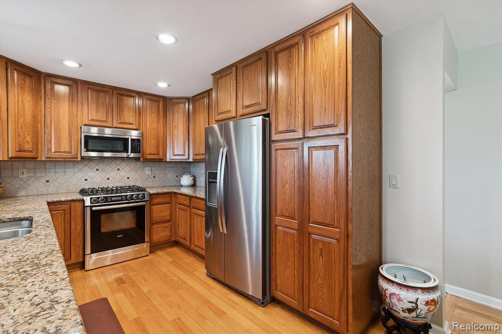 426 PRINCESS Drive, Canton, MI 48188 — Photo 8