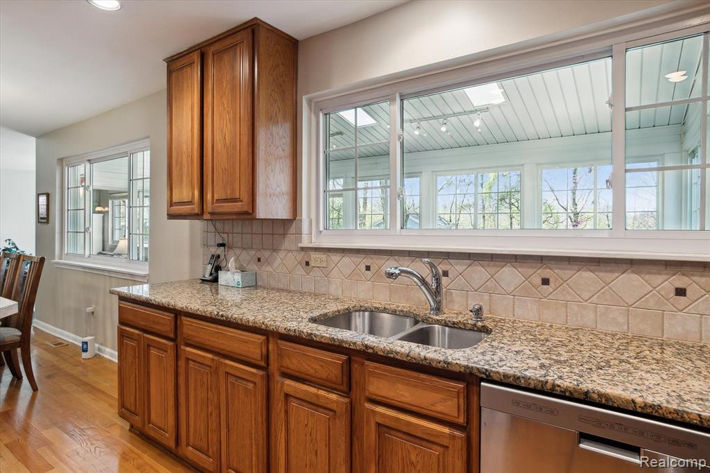 426 PRINCESS Drive, Canton, MI 48188 — Photo 9
