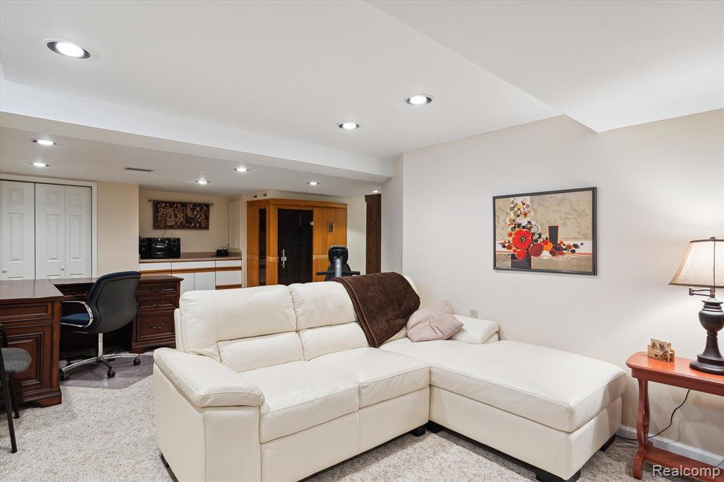 426 PRINCESS Drive, Canton, MI 48188 — Photo 38