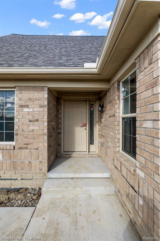 46706 Emerald Creek Drive, Shelby Twp, MI 48315 — Photo 13