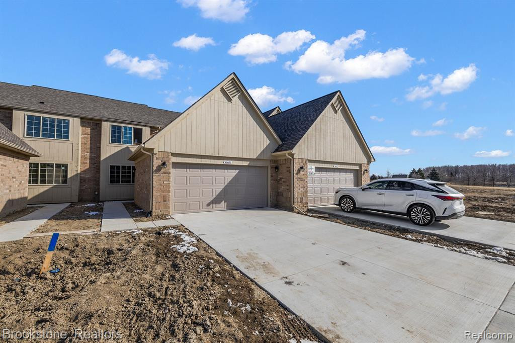 46706 Emerald Creek Drive, Shelby Twp, MI 48315 — Photo 15