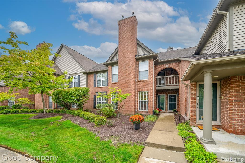 28067 CARLTON WAY Drive, Novi, MI 48377 — front exterior