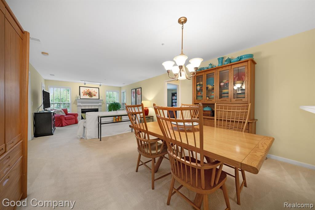 28067 CARLTON WAY Drive, Novi, MI 48377 — Photo 7