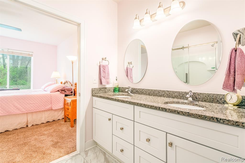 13655 Christina Lane, Van Buren, MI 48111 — Photo 16