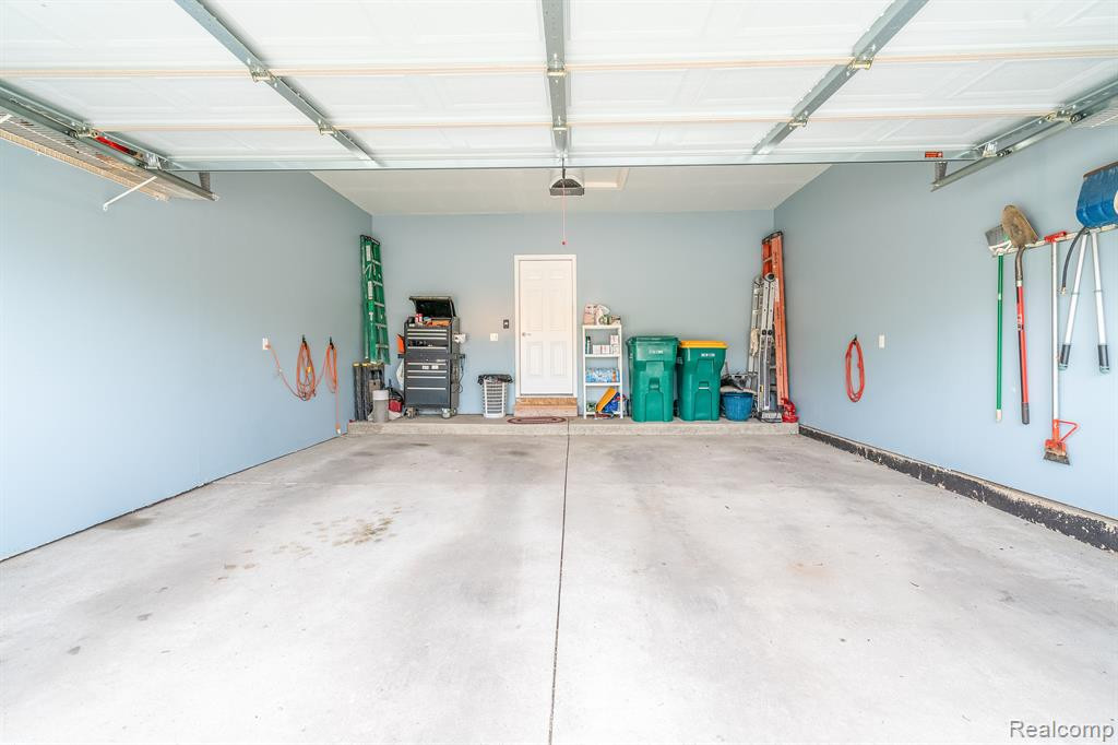 13655 Christina Lane, Van Buren, MI 48111 — Photo 37