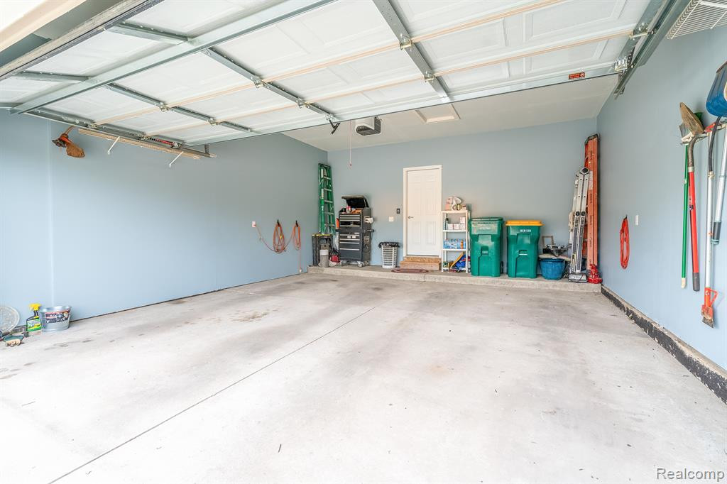 13655 Christina Lane, Van Buren, MI 48111 — Photo 38