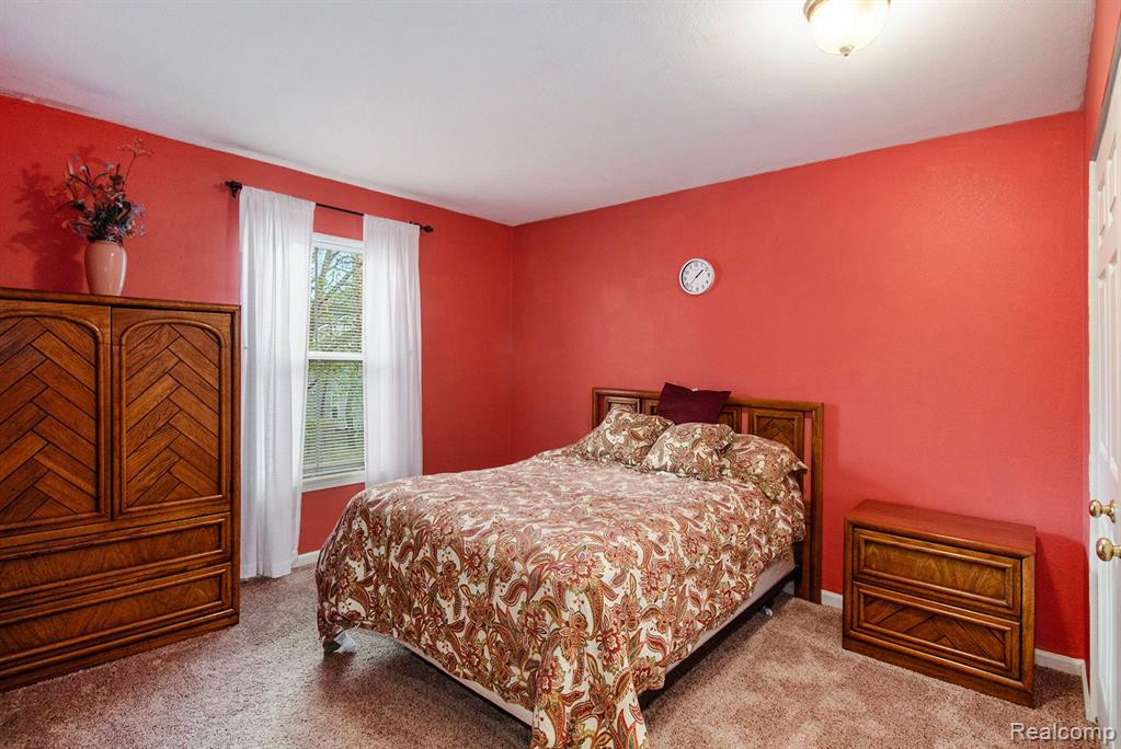 607 CURZON Court, 201, Howell, MI 48843 — Photo 16