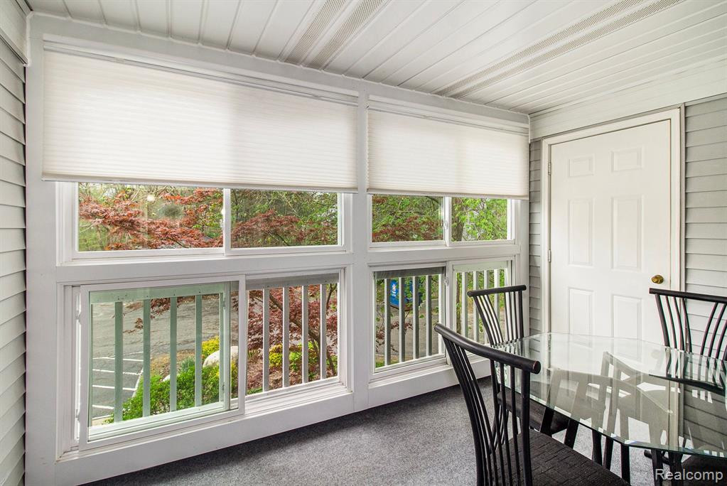 607 CURZON Court, 201, Howell, MI 48843 — Photo 17