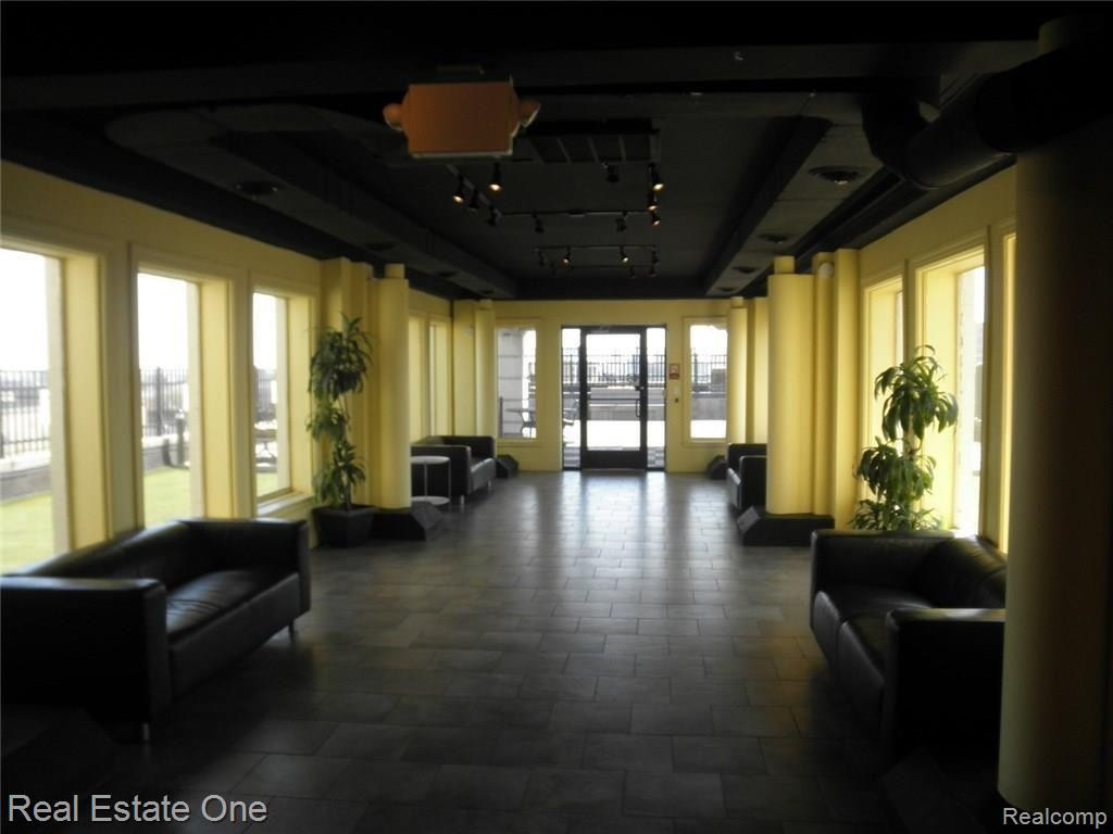 15 E KIRBY Street, 731, Detroit, MI 48202 — Photo 31